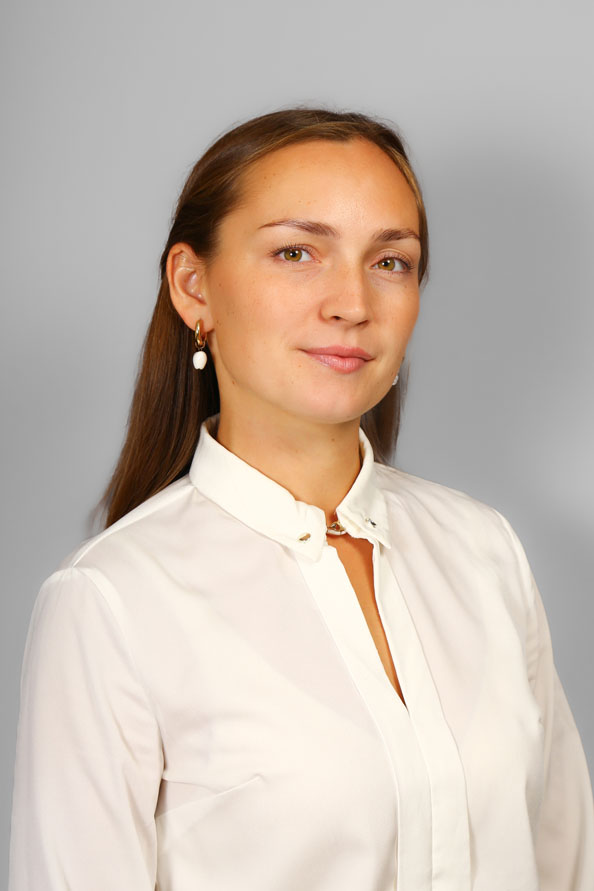 Учитель-логопед Арабаджи Екатерина Андреевна.